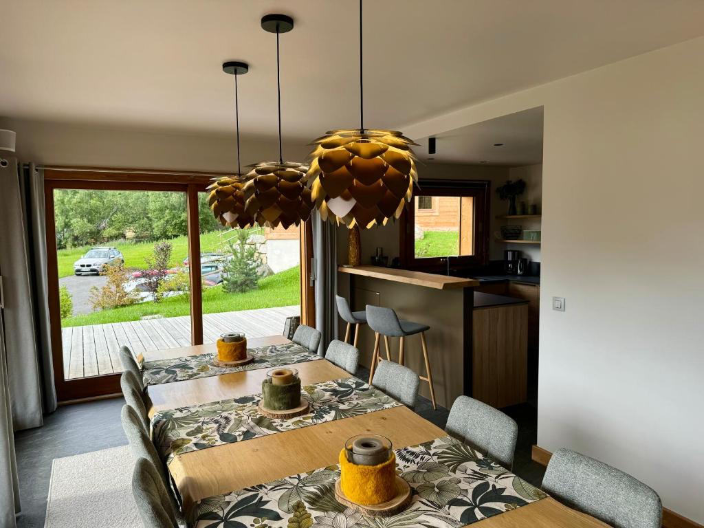 Kuchyň nebo kuchyňský kout v ubytování Chalet du Feug