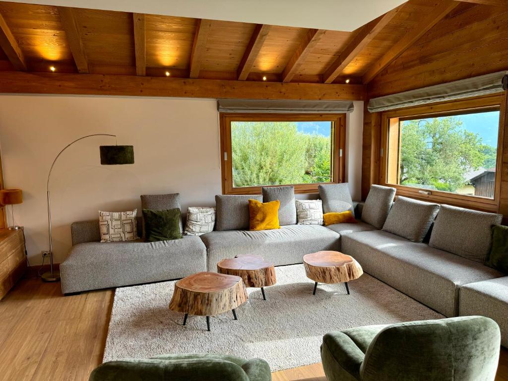 Posezení v ubytování Chalet du Feug