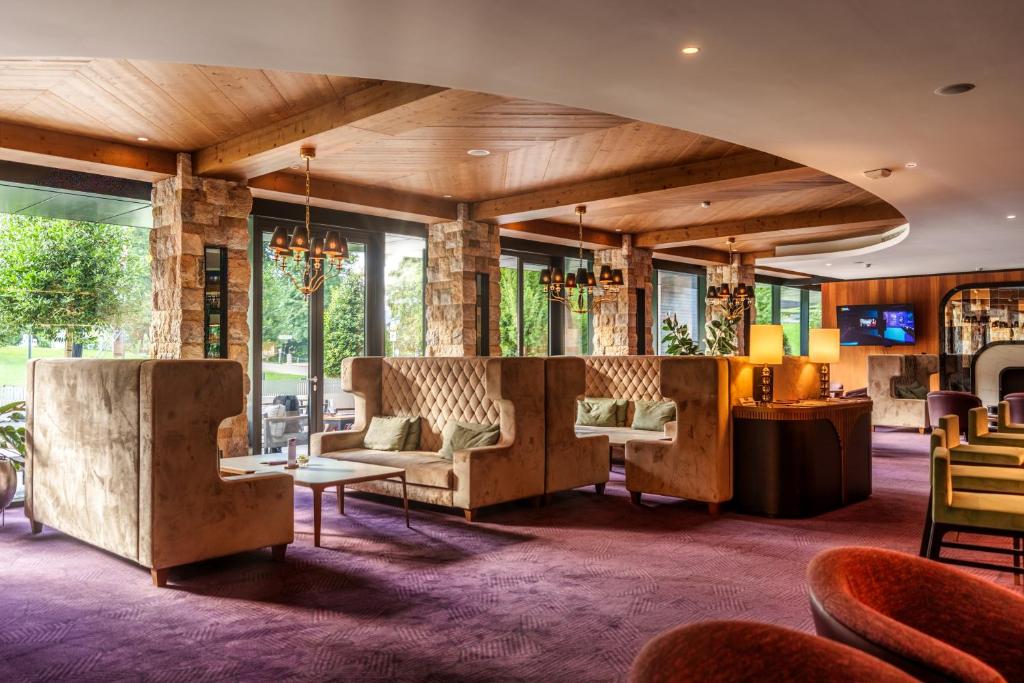 Istumisnurk majutusasutuses HABAKUK Wellness & Event Hotel