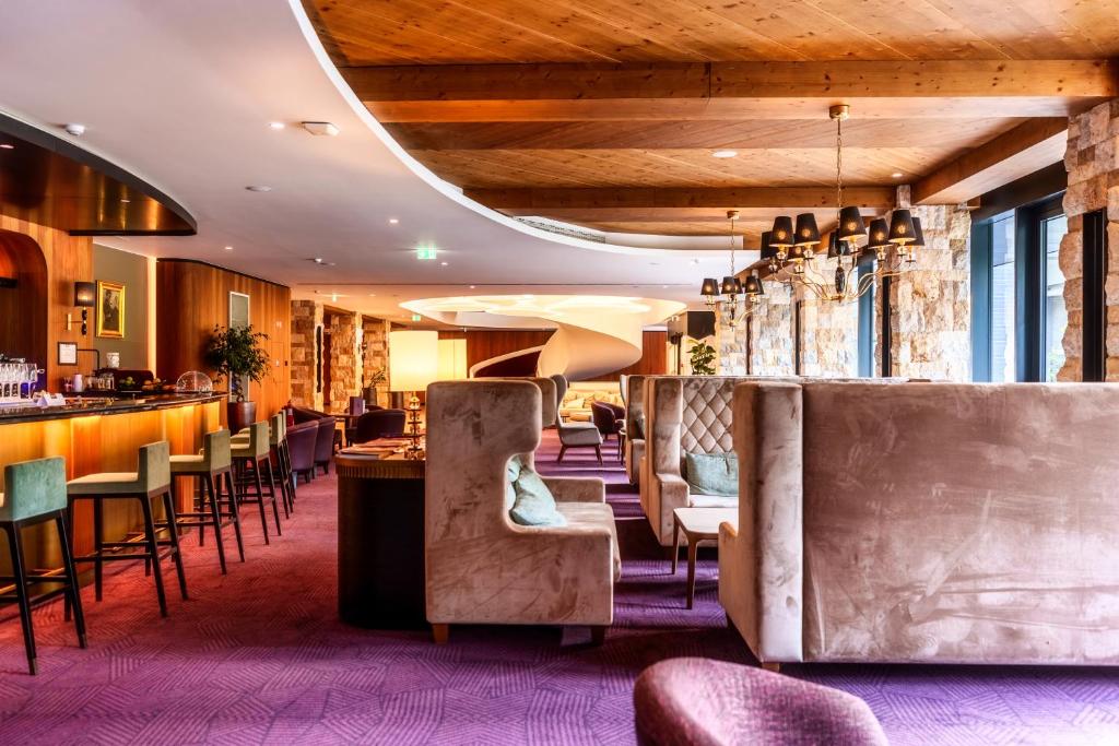 Istumisnurk majutusasutuses HABAKUK Wellness & Event Hotel