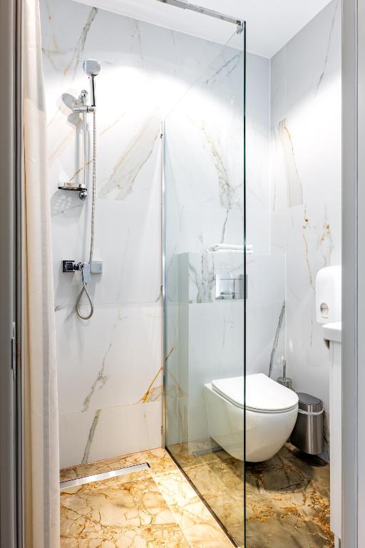 Luna Self Check-in Hotel Klaipeda - Double Or Twin Room