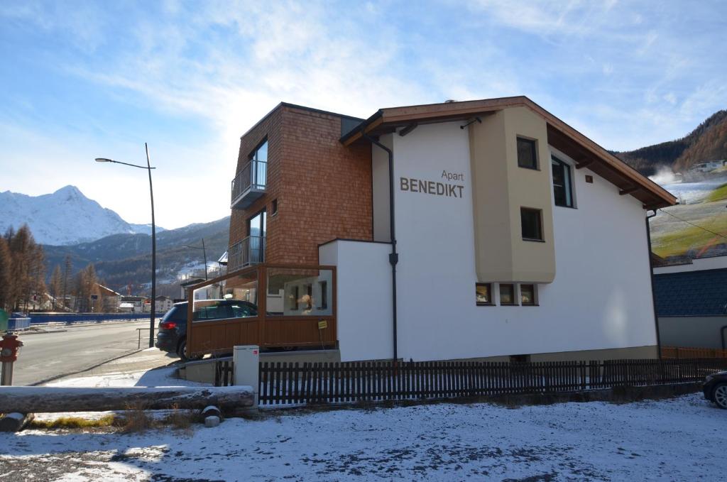 Výhľad na hory alebo výhľad na hory priamo z apartmánu