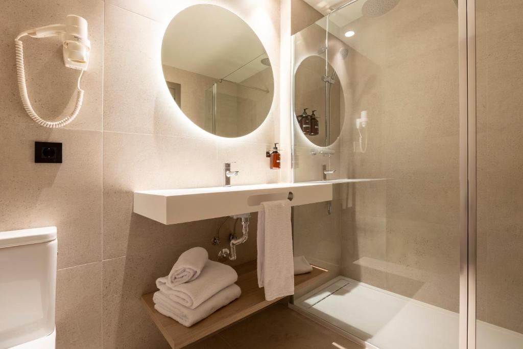 Acta Pirámides - 13