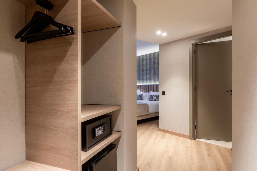 Acta Pirámides - 12