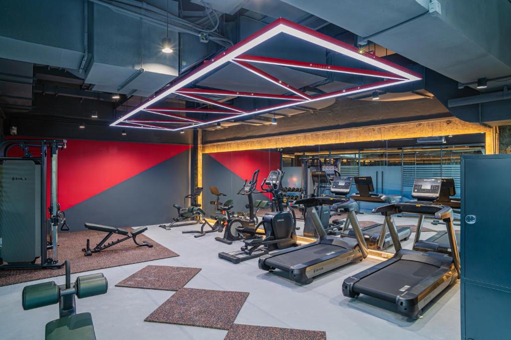 Fitness centrum a/nebo fitness zařízení v ubytování Shanghai T Plus Hotel Residence