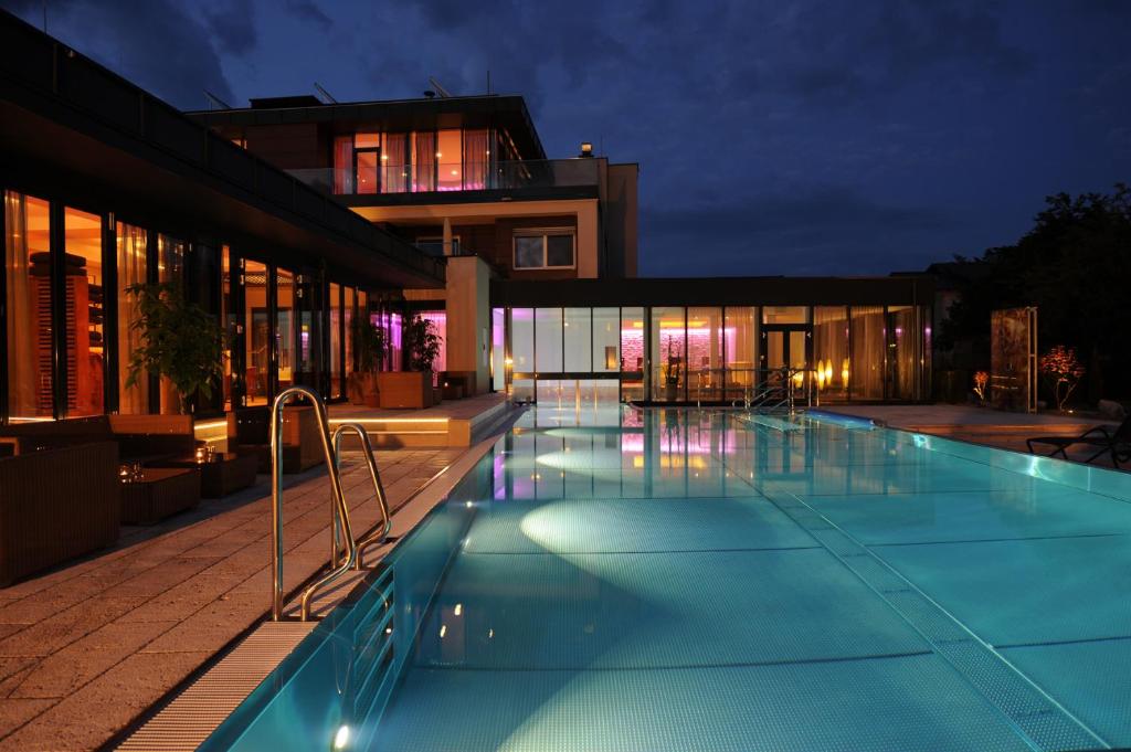 Bazen v nastanitvi oz. blizu nastanitve Revital Resort Aspach