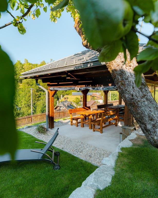 Zahrada ubytování Villa Seraf
