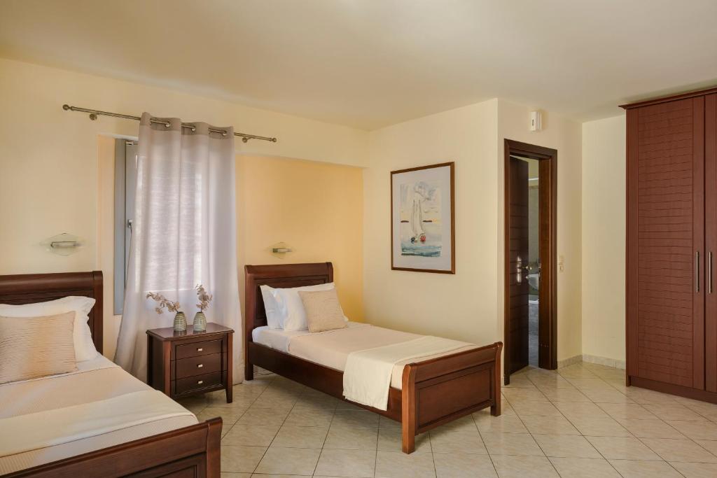 Belle View Hotel - Sea View & Sunset - Deluxe Double Or Twin Room With Garden View