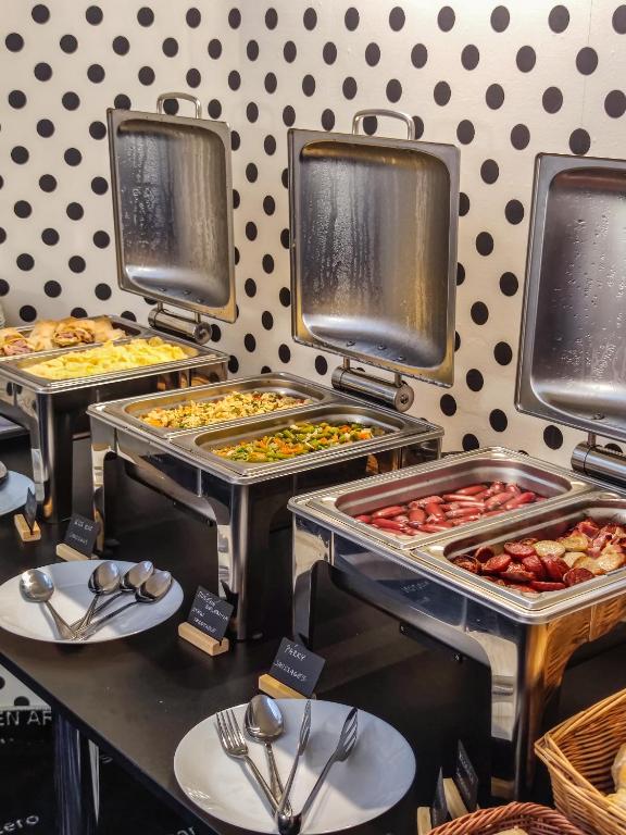 Apartments Embassy by LH - Resim 17