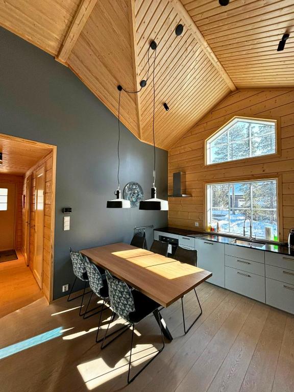 Kuchyň nebo kuchyňský kout v ubytování Arctic Home Experience