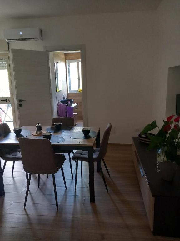 Fotografie z fotogalerie ubytování Luxury Garden Flat v destinaci Carbonia