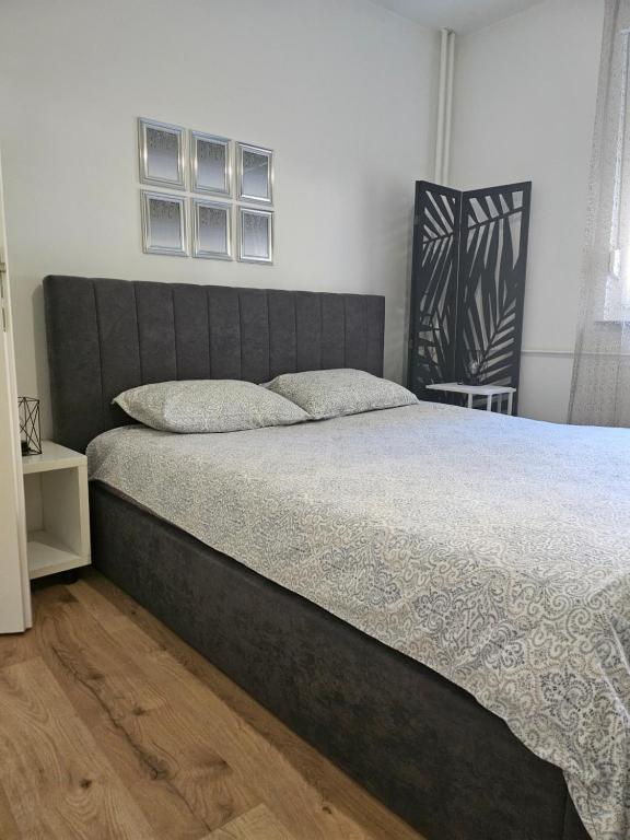 Posteľ alebo postele v izbe v ubytovaní Apartman "Stay In" Osijek