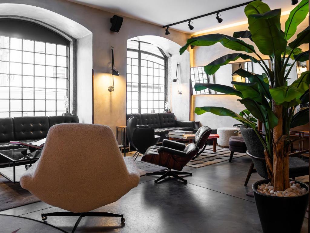 Browns Downtown Hotel - Resim 6