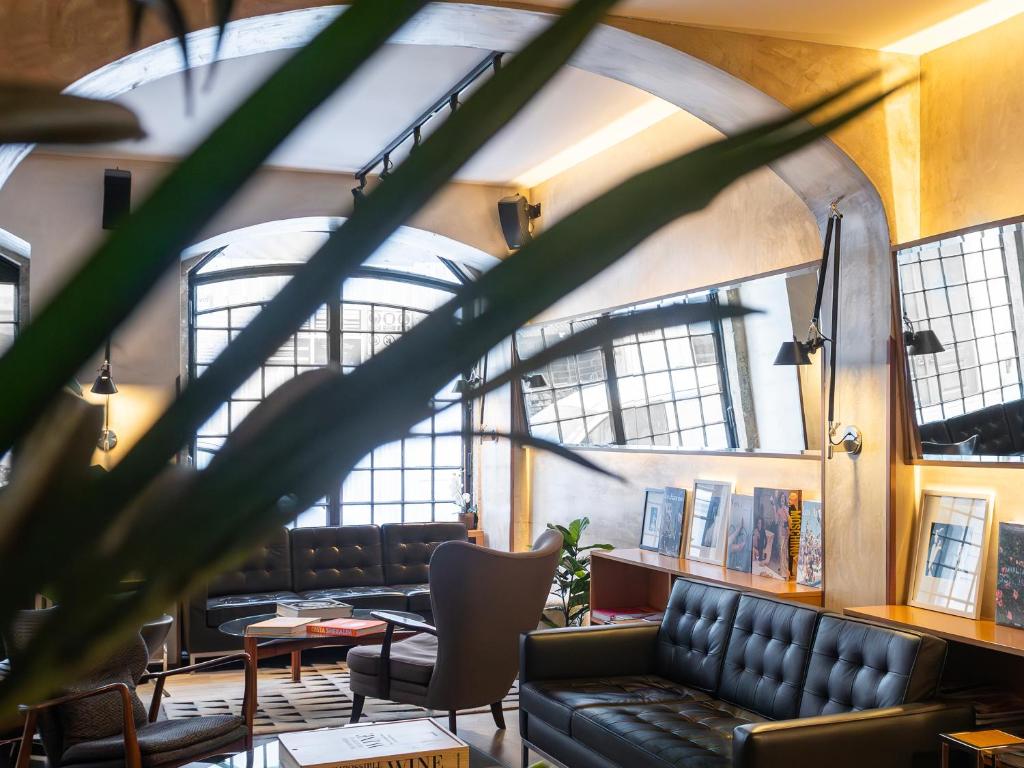 Browns Downtown Hotel - Resim 8