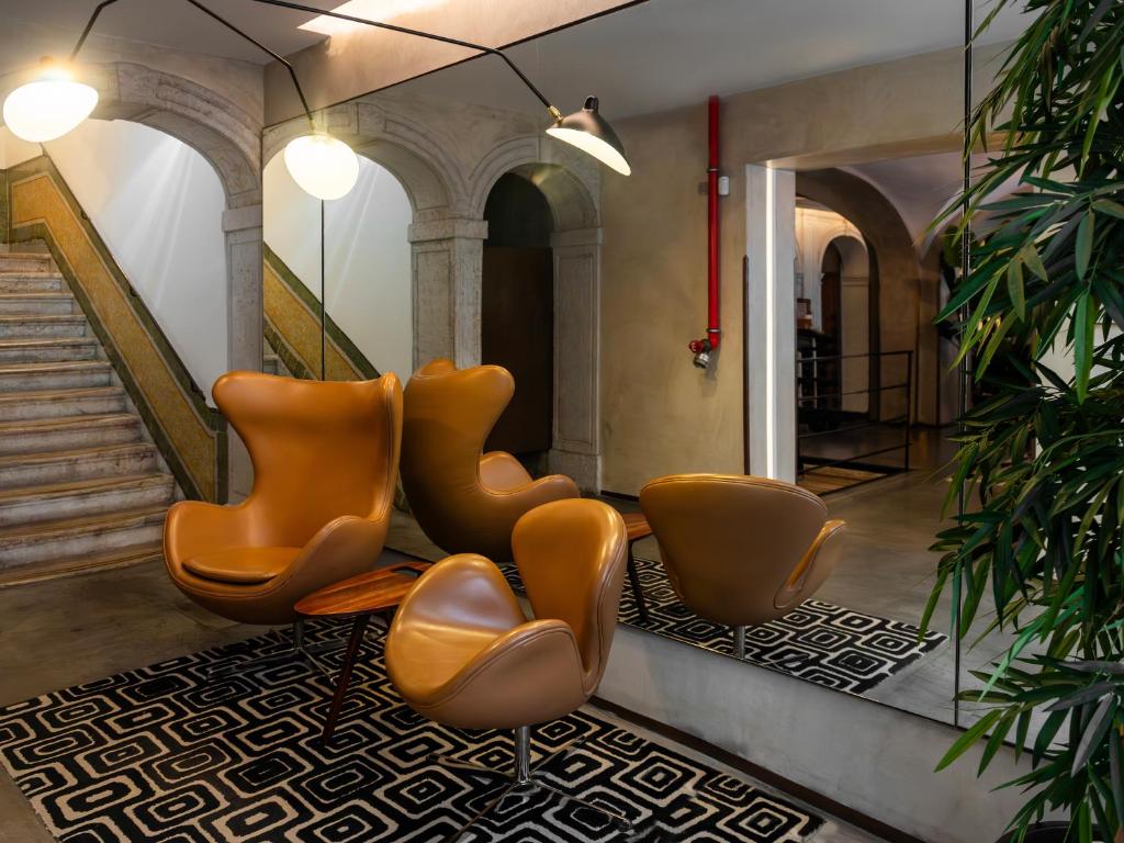 Browns Downtown Hotel - Resim 10