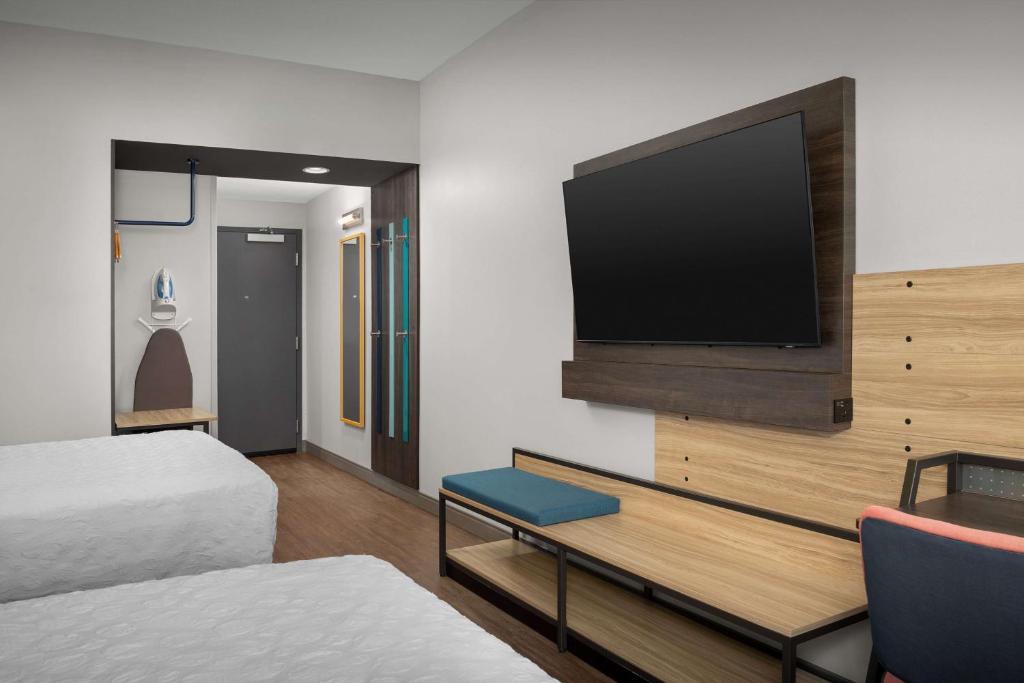 Tru By Hilton Jacksonville Airport - Queen Kamer Met 2 Queensize Bedden En Inloopdouche