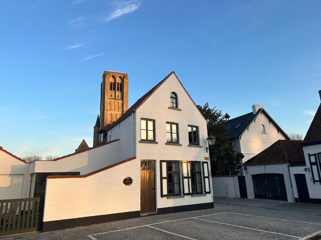 Το κτήριο όπου στεγάζεται  η παραθεριστική κατοικία