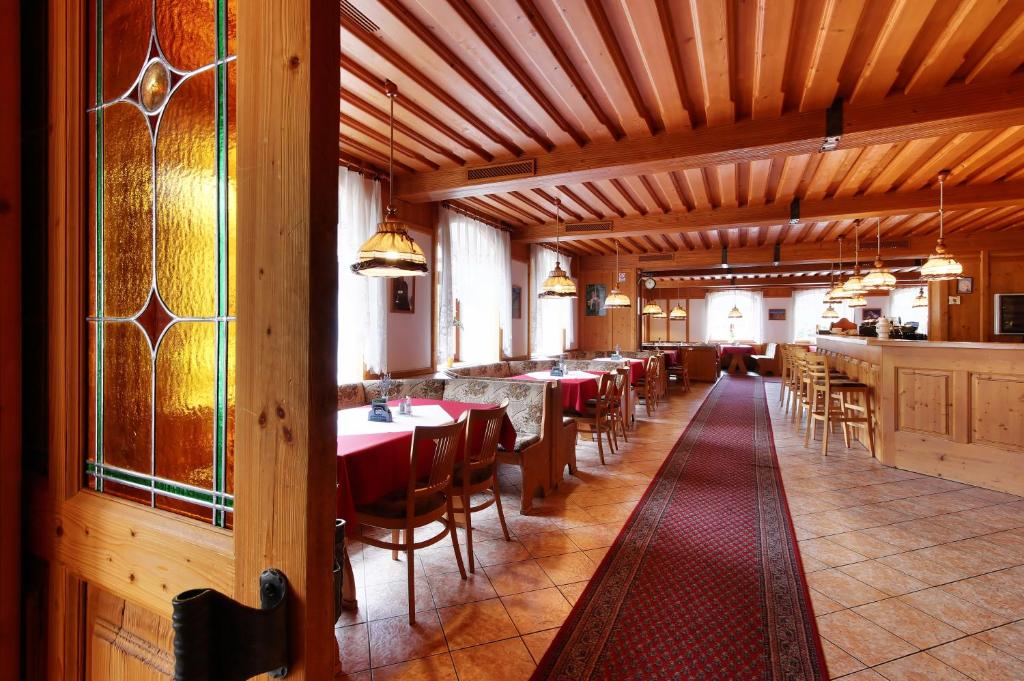 Restaurace v ubytování Hotel Stara Skola