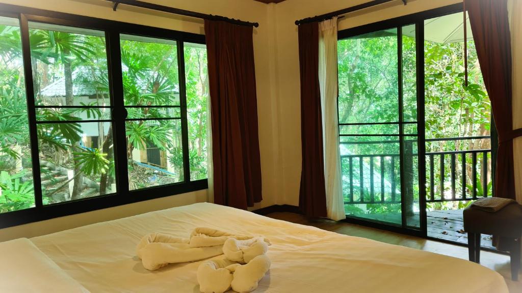 Moonlight Bay Resort - 17