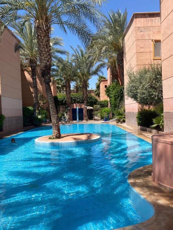 Piscina di Riad Syrine o nelle vicinanze