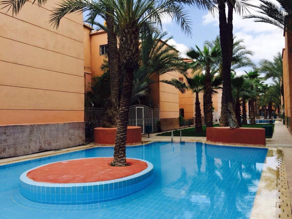 Piscina di Riad Syrine o nelle vicinanze
