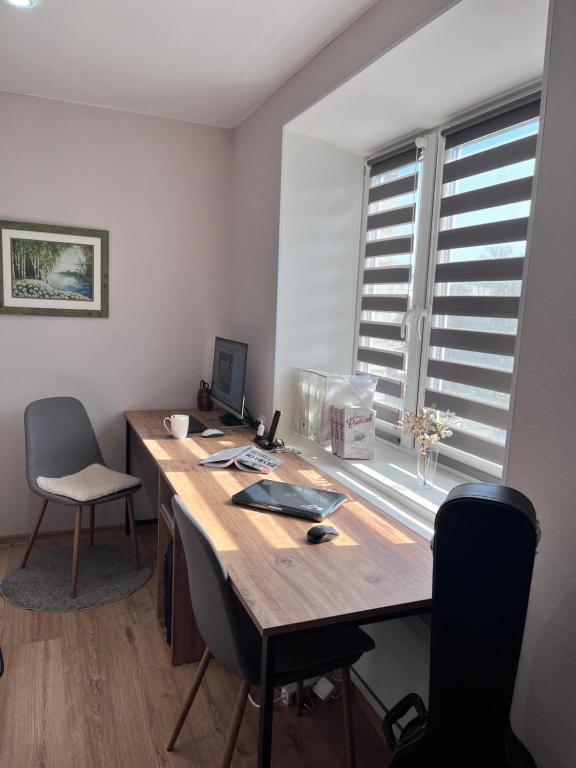 Fotografie z fotogalerie ubytování Family-Friendly 2-BedRoom Apt Free Parking v destinaci Narva