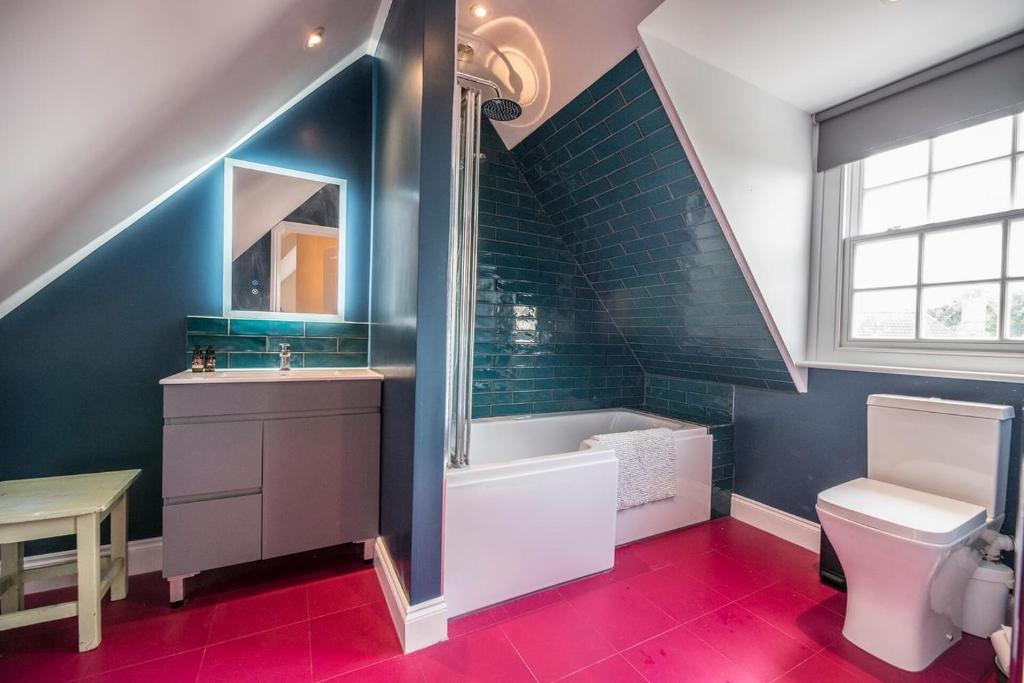 The Poppies, a stylish Aldeburgh holiday home 8