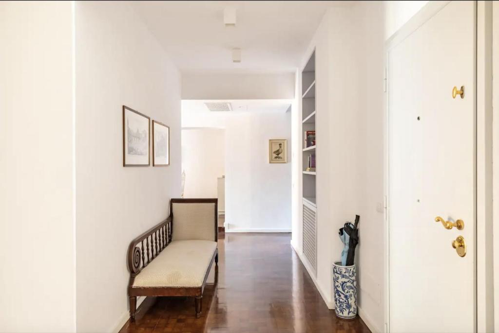 Łóżko lub łóżka w pokoju w obiekcie Residenza Torre Vecchiarelli - apt 4