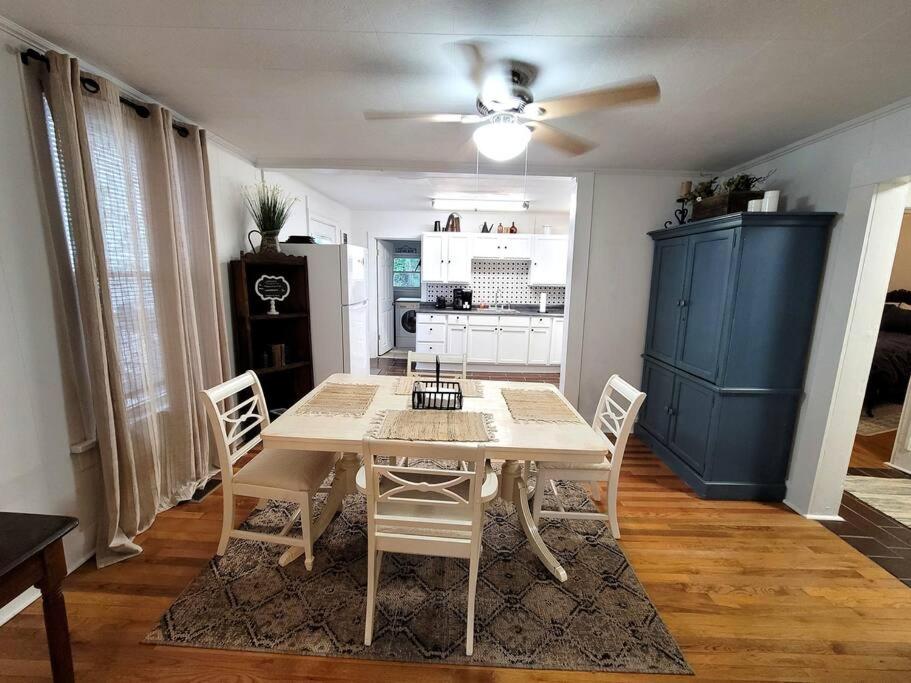 Apple Hill Bungalow, Family and PET Friendly! photo