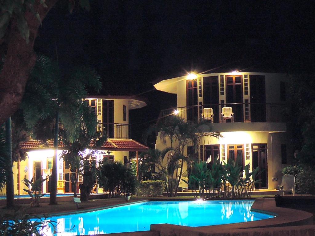 Bazén v ubytování Mango Spa & Resort nebo v jeho okolí