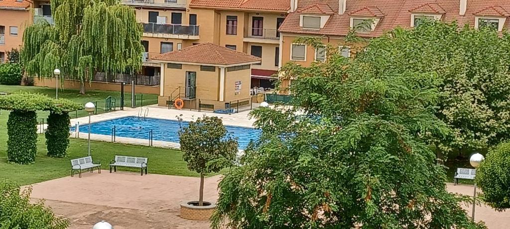 Bazén v ubytování Loa Jaca nebo v jeho okolí
