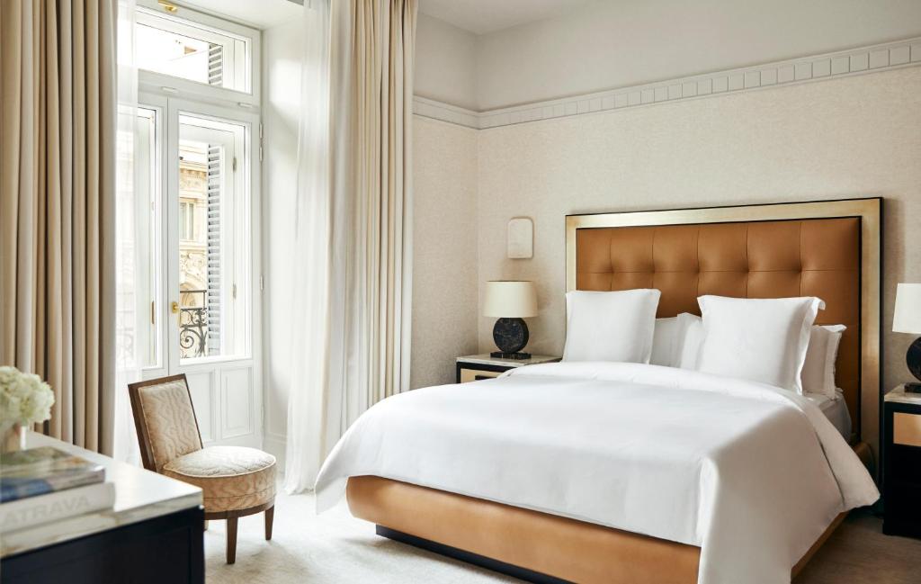 Four Seasons Hotel Madrid - Resim 13