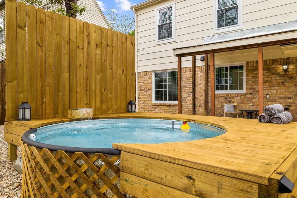 Φωτογραφία από το άλμπουμ του New! The Prairie House with Cowboy Pool & Fire Pit σε Florence Hill