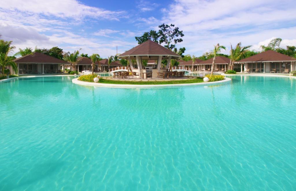 Bazén v ubytování Bohol Shores nebo v jeho okolí
