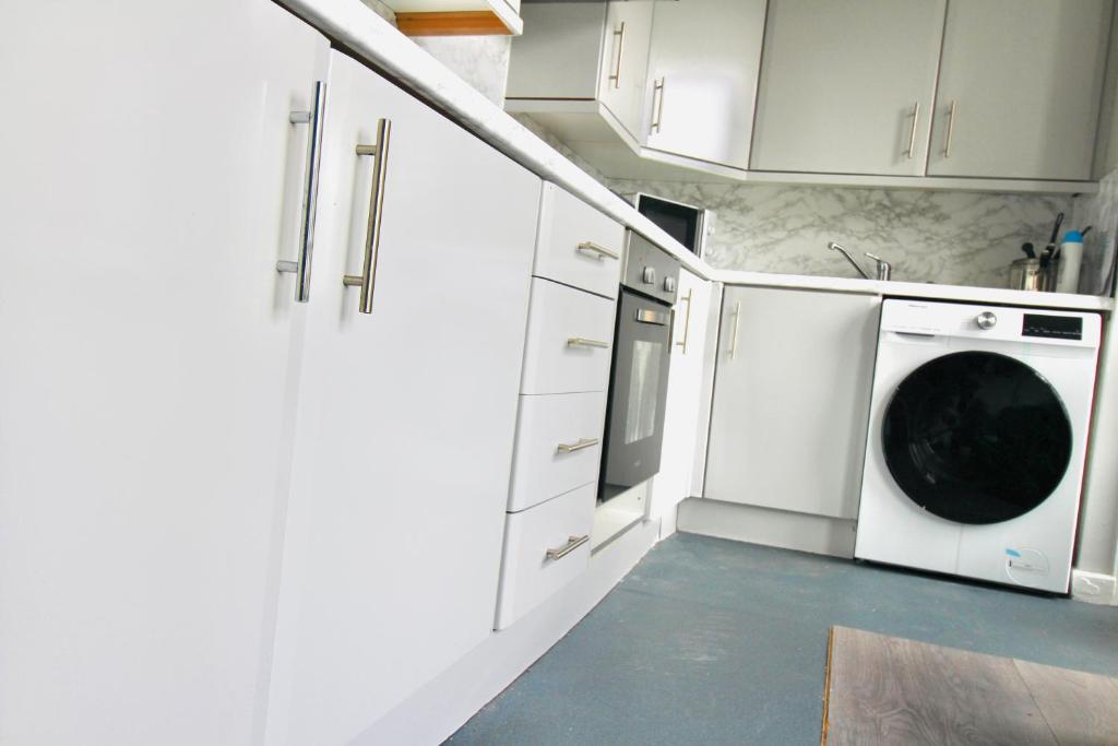 NE1 City Studios & Apartments - Appartement 5 Chambres
