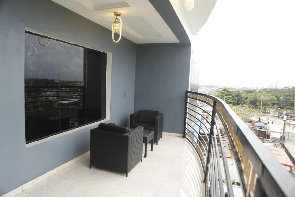 Balkón nebo terasa v ubytování 247 Luxury Hotel & Apartment Ajah