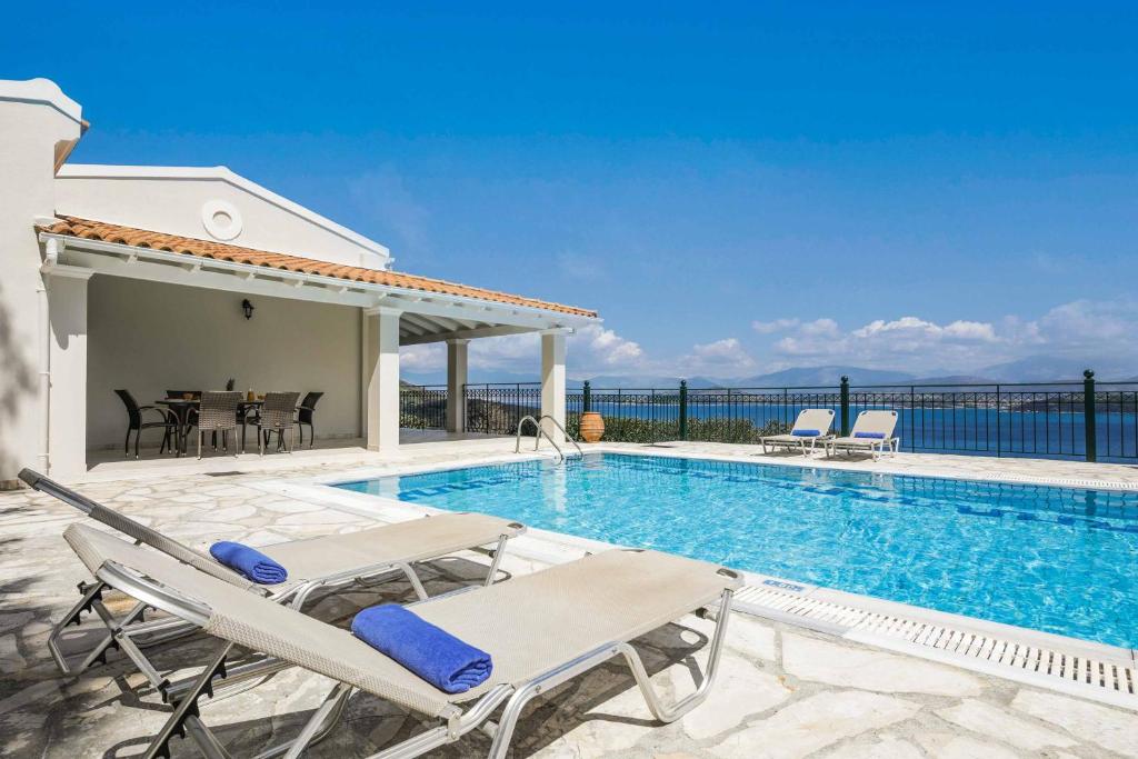 The swimming pool at or close to Villa Zeus
