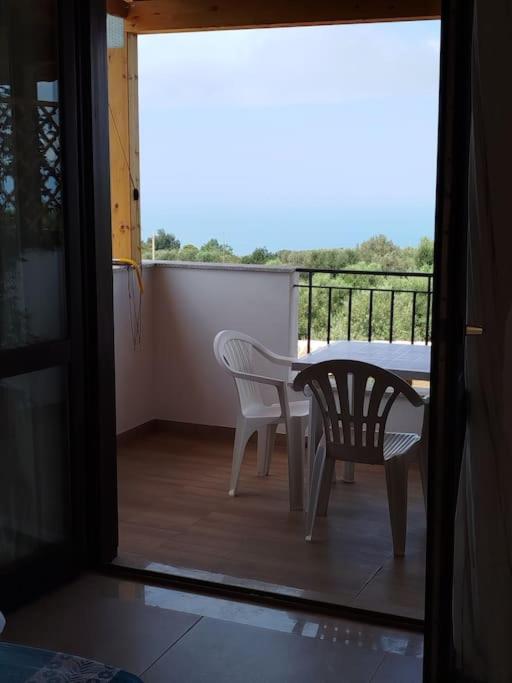Cascina Sàlaco - Habitación Doble Con Balcón Y Vista Al Mar