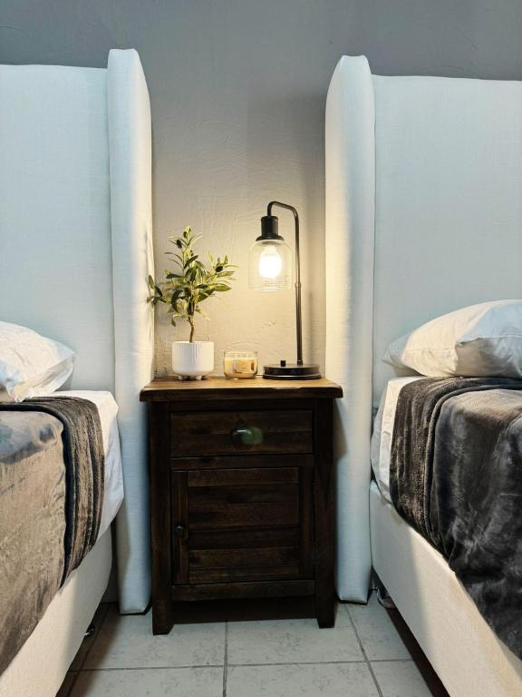Postel nebo postele na pokoji v ubytování Depas & suites TOSVA