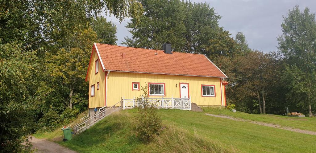 Budova, kde se vila nachází