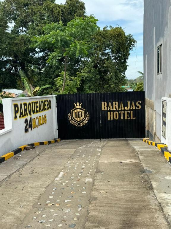 Certifikát, hodnocení, plakát nebo jiný dokument vystavený v ubytování Hotel barajas