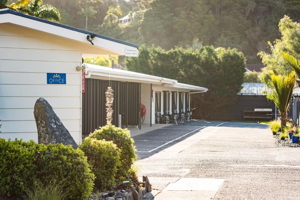 Averill Court Motel - Resim 32