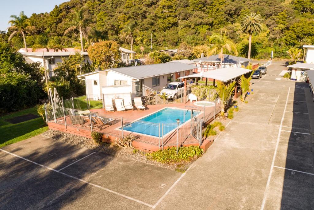 Averill Court Motel - Resim 37