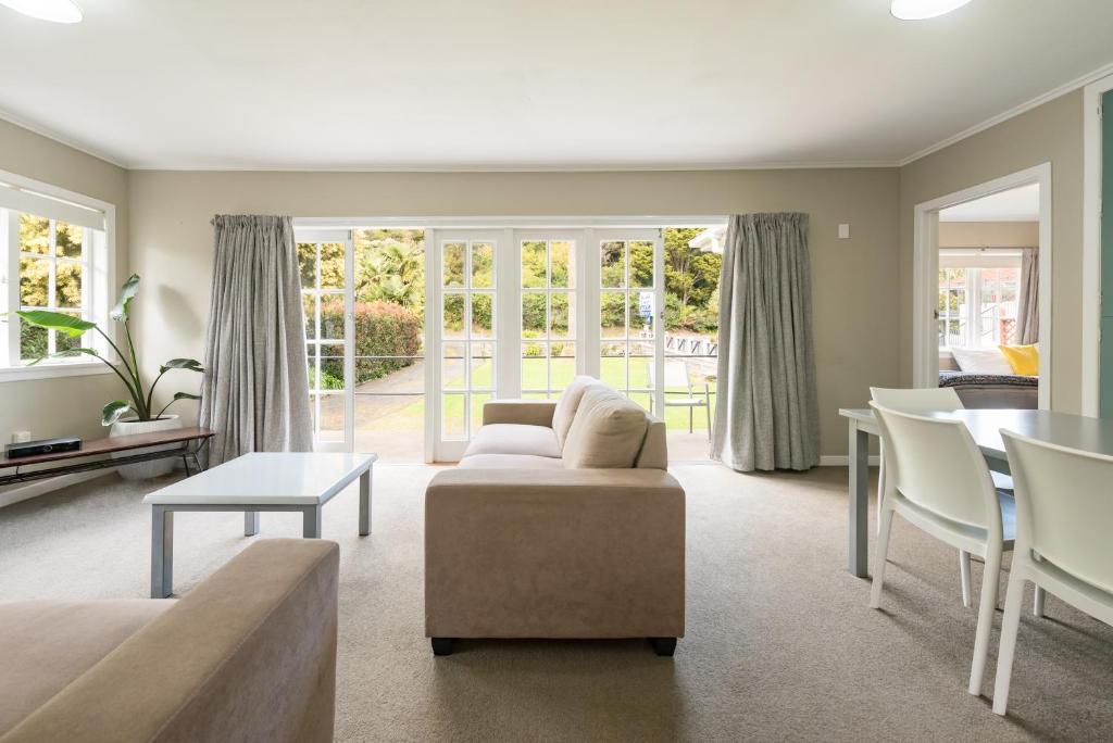 Averill Court Motel - Resim 41