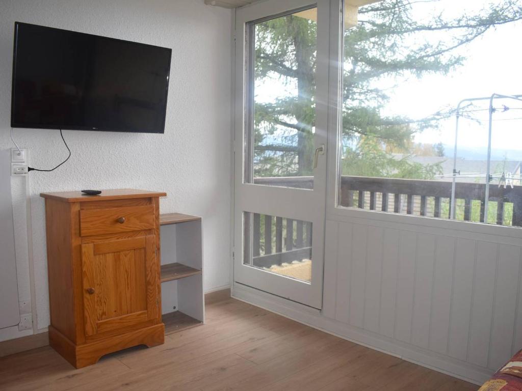 Photo de la galerie de l'établissement Studio Cabine 4 Pers avec Balcon et Parking - FR-1-580-118, à Font-Romeu-Odeillo-Via