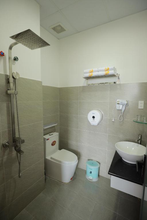 Phòng tắm tại Arya Hotel Dalat
