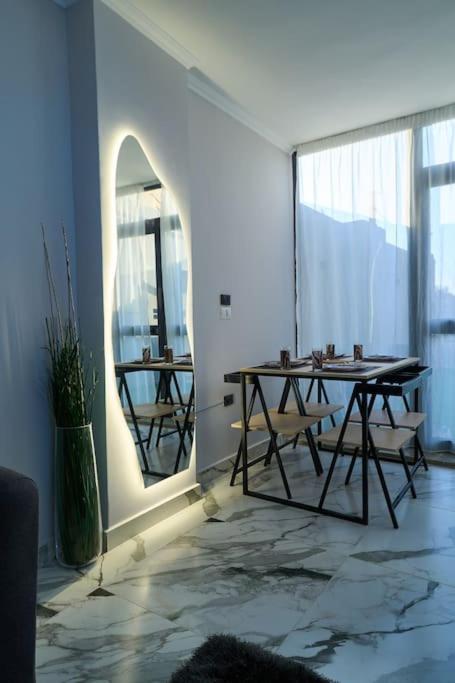 Fotografie z fotogalerie ubytování Three Rooms Rooftop Apartment in 6 October, Cairo v destinaci Město 6. října