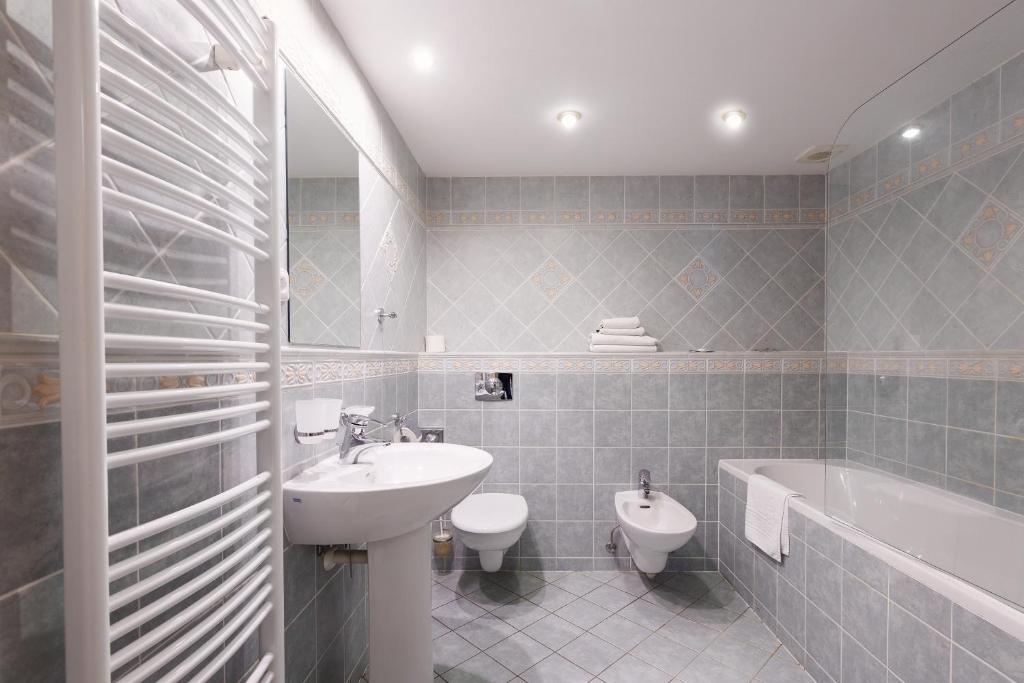 Koupelna v ubytování Hotel Maltezský Kříž
