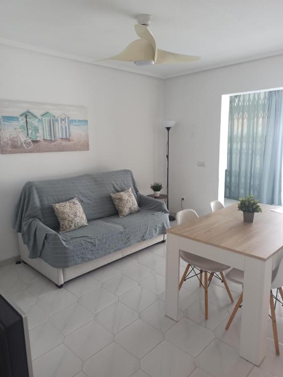 Zona de estar de Apartamento en la playa de Cala Capitán -Cabo Roig- Orihuela Costa
