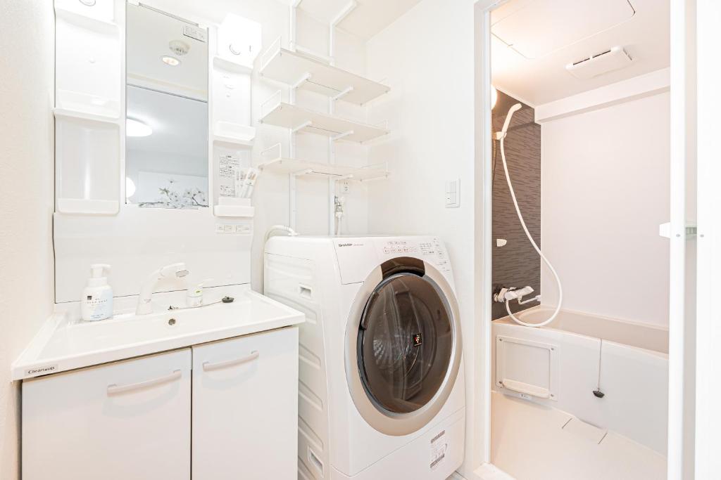 New Cozy APT Located on the Japanese Local shopping streetにあるバスルーム